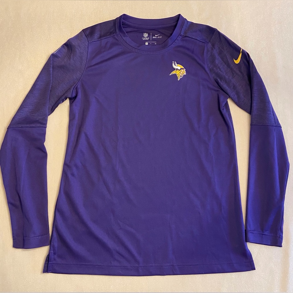 Long sleeved Vikings Shirt. Purple, women’s size small.